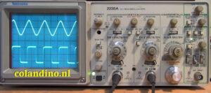 Tektronix 2235A