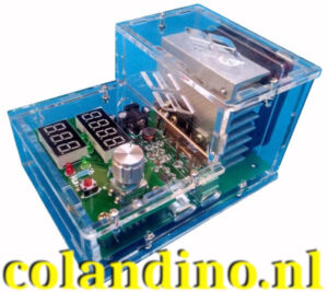 De ZPB30A is zijn plexiglazen behuizing.