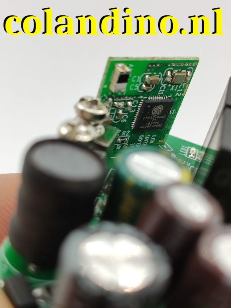 De ESP32 chip (SOC) in de Sonoff Dual R3