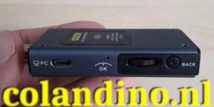 Knoppen en de PC aansluiting. 